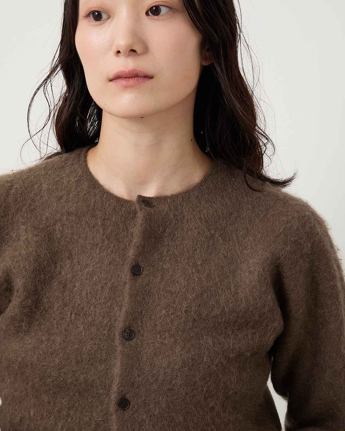 GARMENT-DYED BABY ALPACA FUR KNIT CREW-NECK CARDIGAN