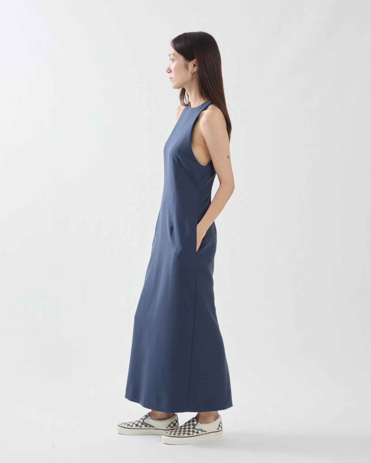 TENSE WOOL DOUBLE CLOTH SLEEVELESS DRESS