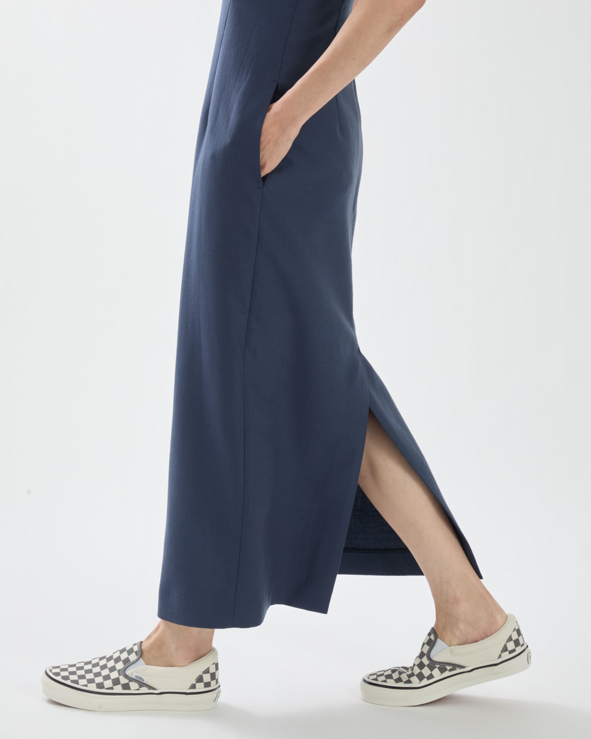 TENSE WOOL DOUBLE CLOTH SLEEVELESS DRESS