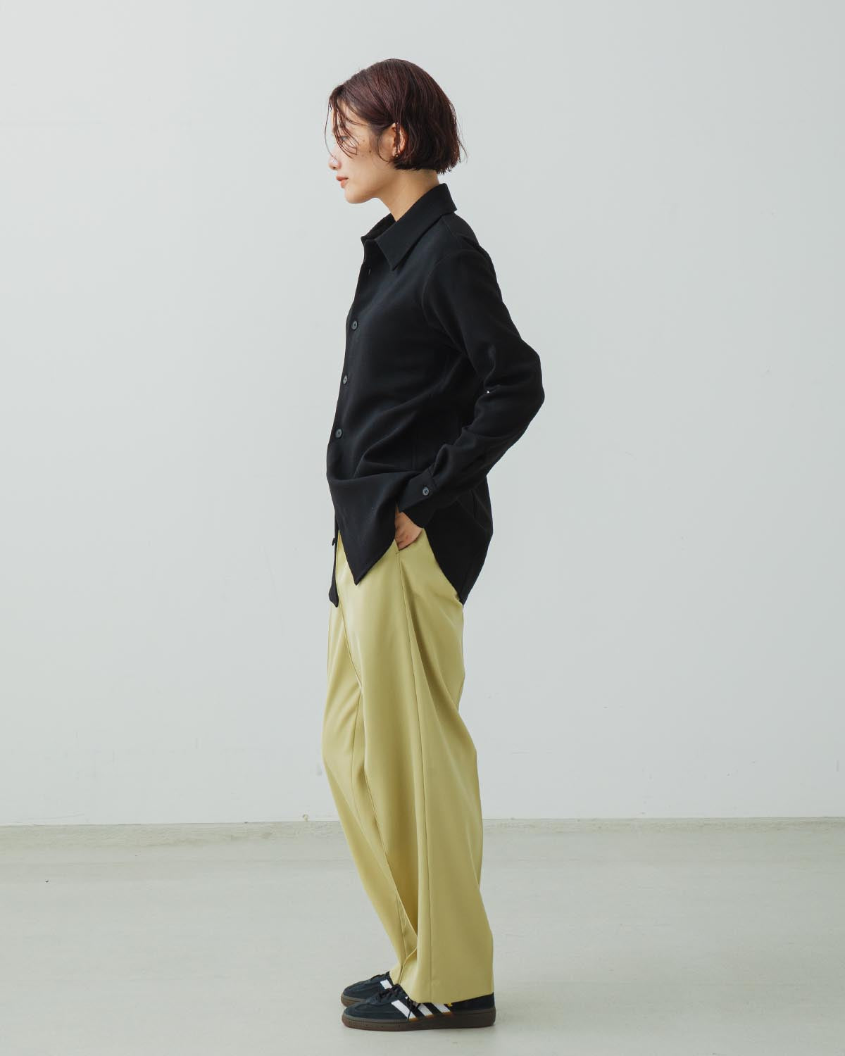 LIGHT WOOL MAX GABARDINE SLACKS