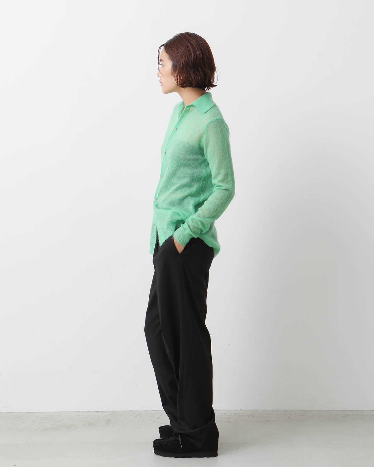 SUPER LIGHT WOOL SLACKS (WOMEN'S)