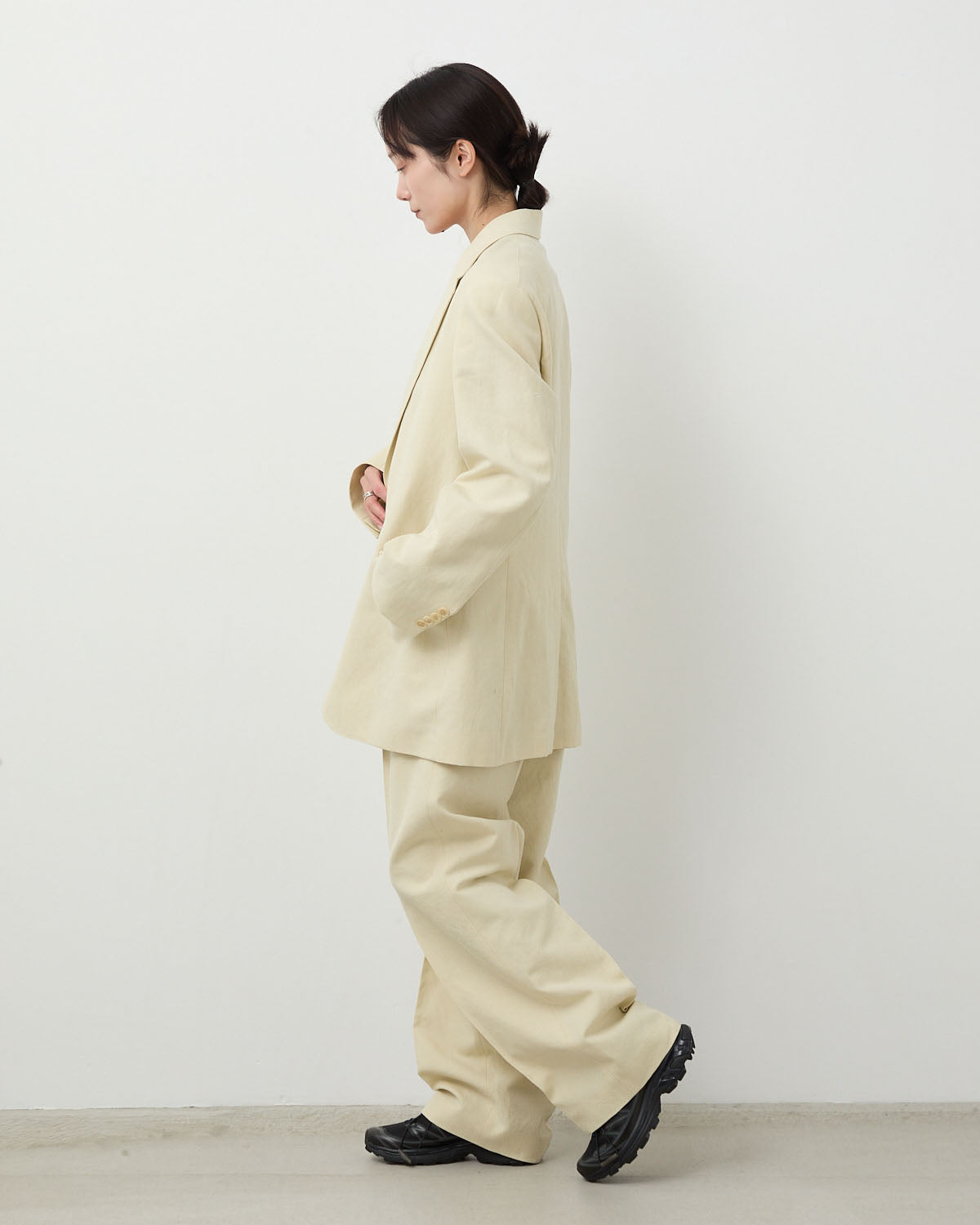 WOOL COTTON LINEN OX ONE-TUCK SLACKS (WOMEN'S)