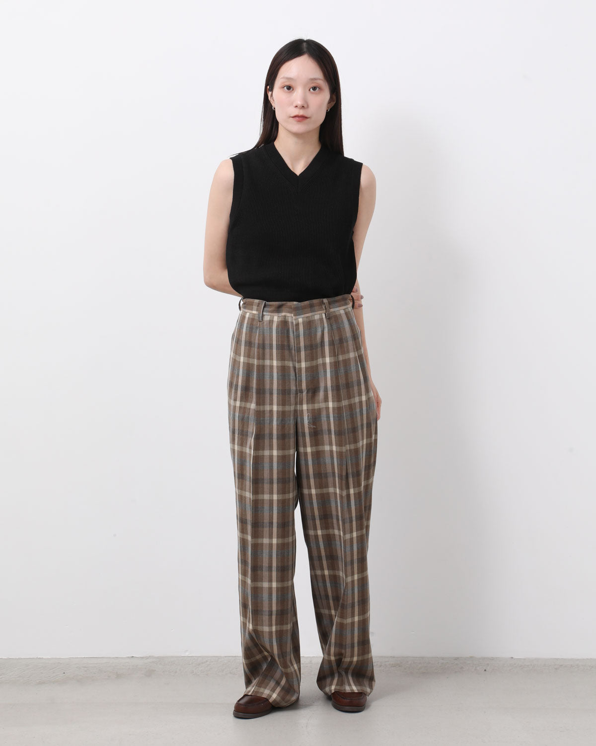 SUPER FINE TROPICAL WOOL CHECK TWO-TUCK SLACKS (WOMEN'S)