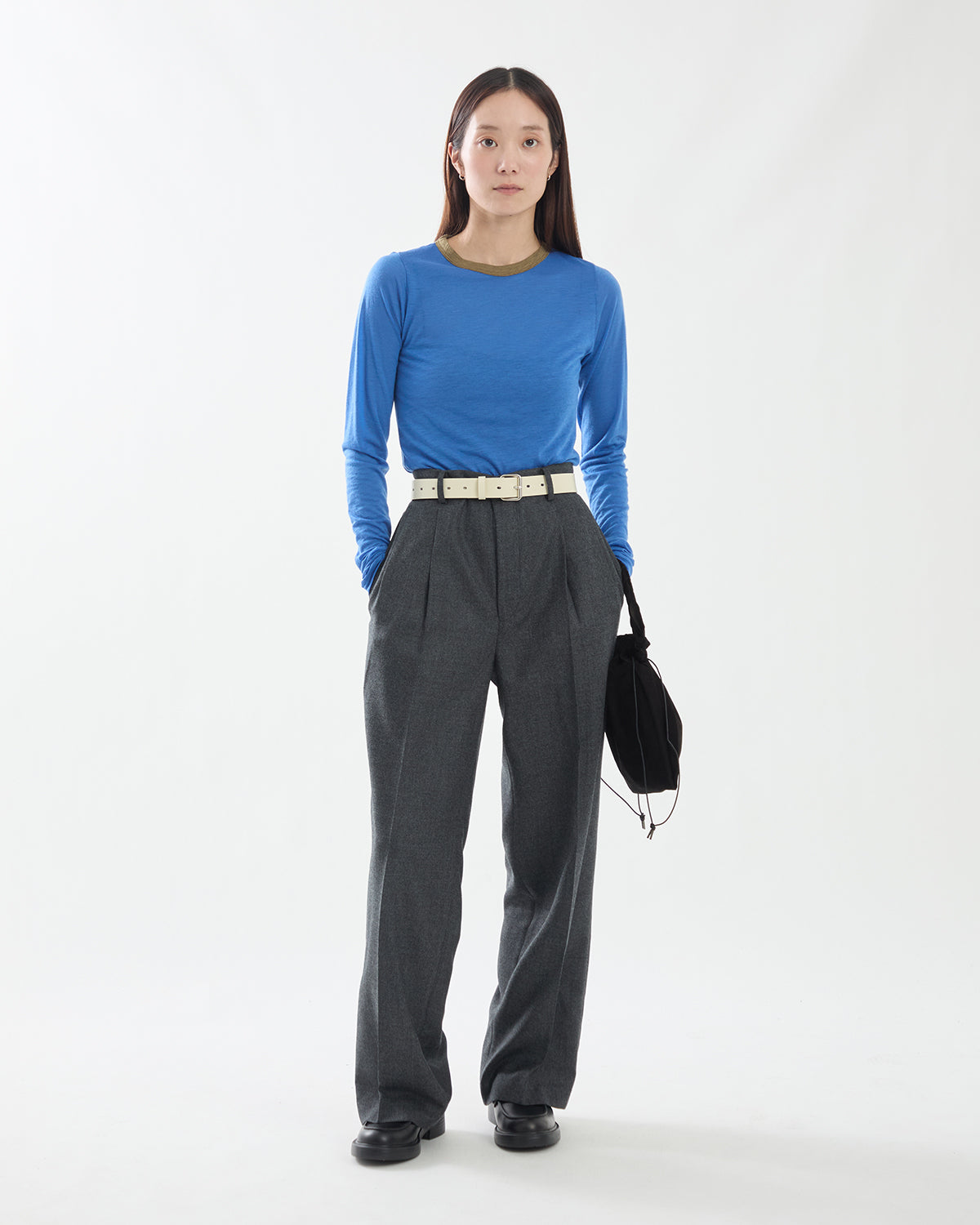 SUPER LIGHT WOOL TWO-TUCK SLACKS