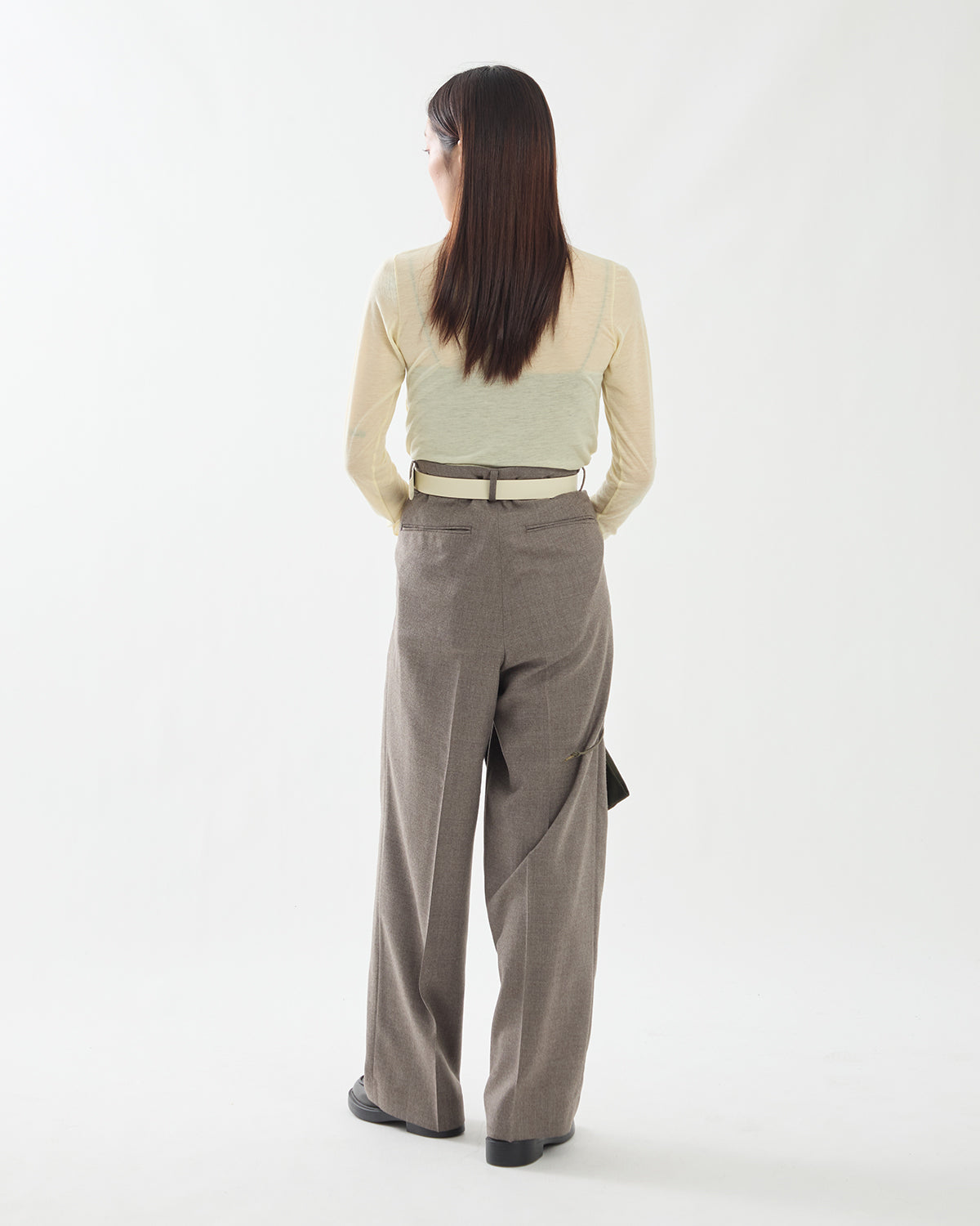 SUPER LIGHT WOOL TWO-TUCK SLACKS
