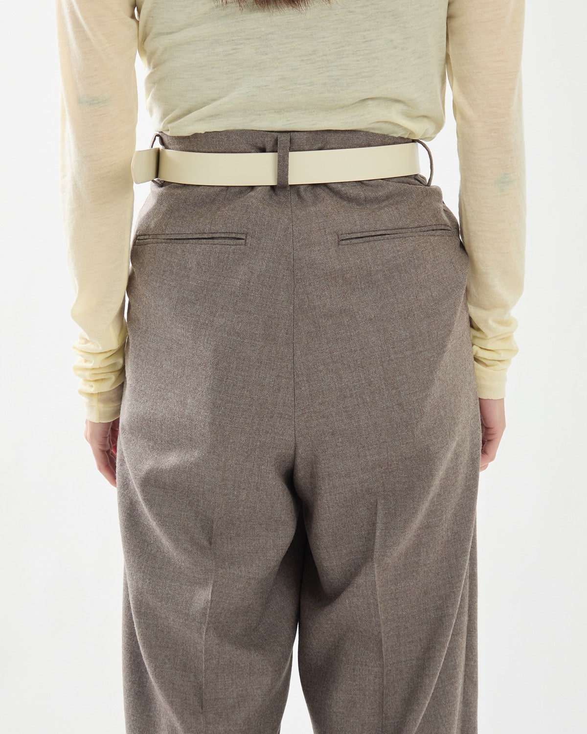SUPER LIGHT WOOL TWO-TUCK SLACKS
