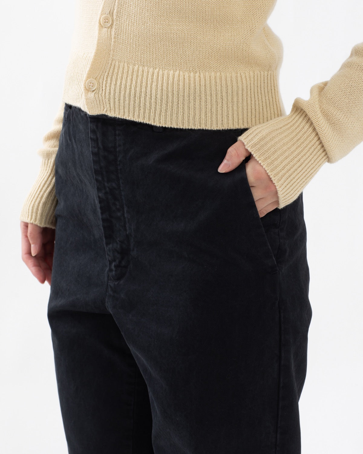 GARMENT-DYED FINX CHINO PANTS (WOMEN'S)