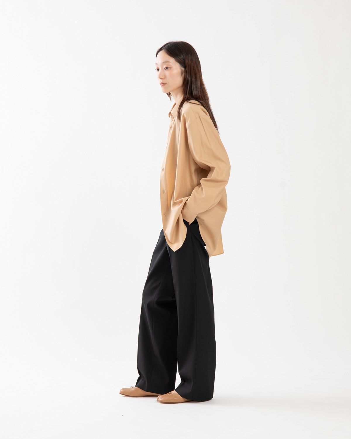 LIGHT WOOL MAX GABARDINE SLACKS