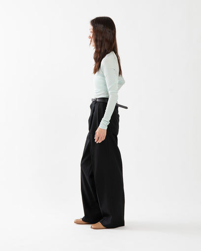 LIGHT WOOL MAX GABARDINE TWO-TUCK SLACKS (WOMEN'S)