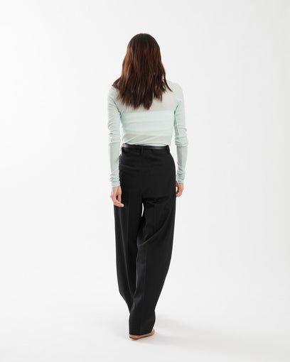 LIGHT WOOL MAX GABARDINE TWO-TUCK SLACKS (WOMEN'S)