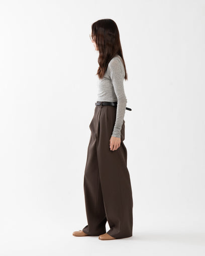LIGHT WOOL MAX GABARDINE TWO-TUCK SLACKS (WOMEN'S)