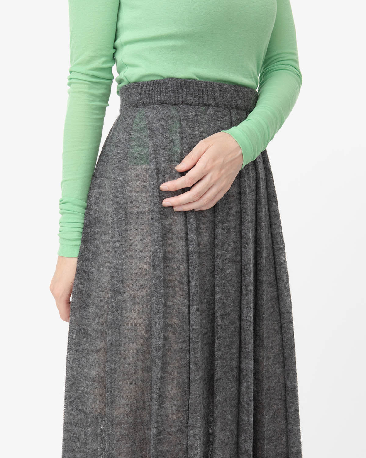 KID MOHAIR SHEER KNIT PLEATED SKIRT