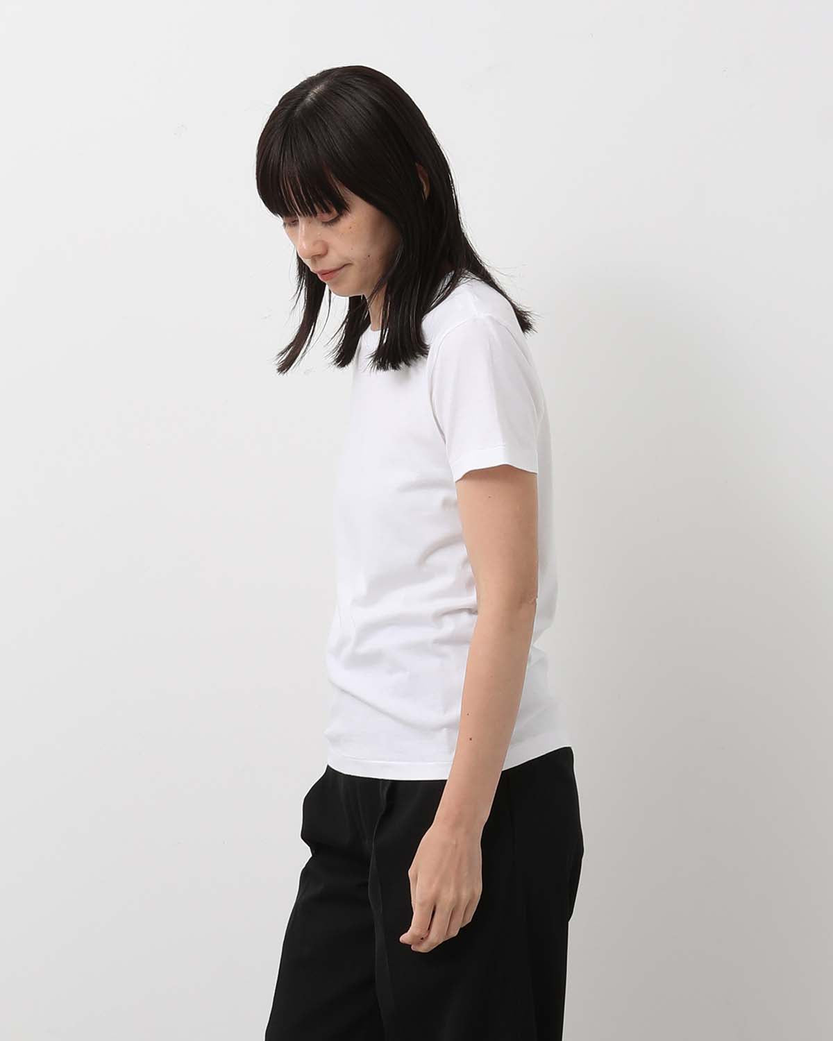 SEAMLESS CREW NECK TEE