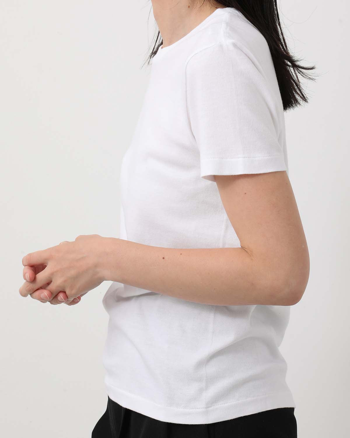 SEAMLESS CREW NECK TEE