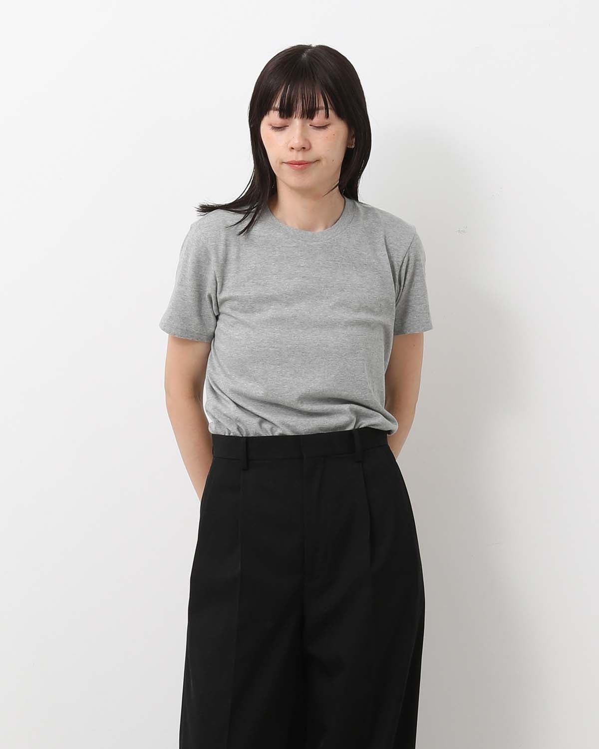 SEAMLESS CREW NECK TEE