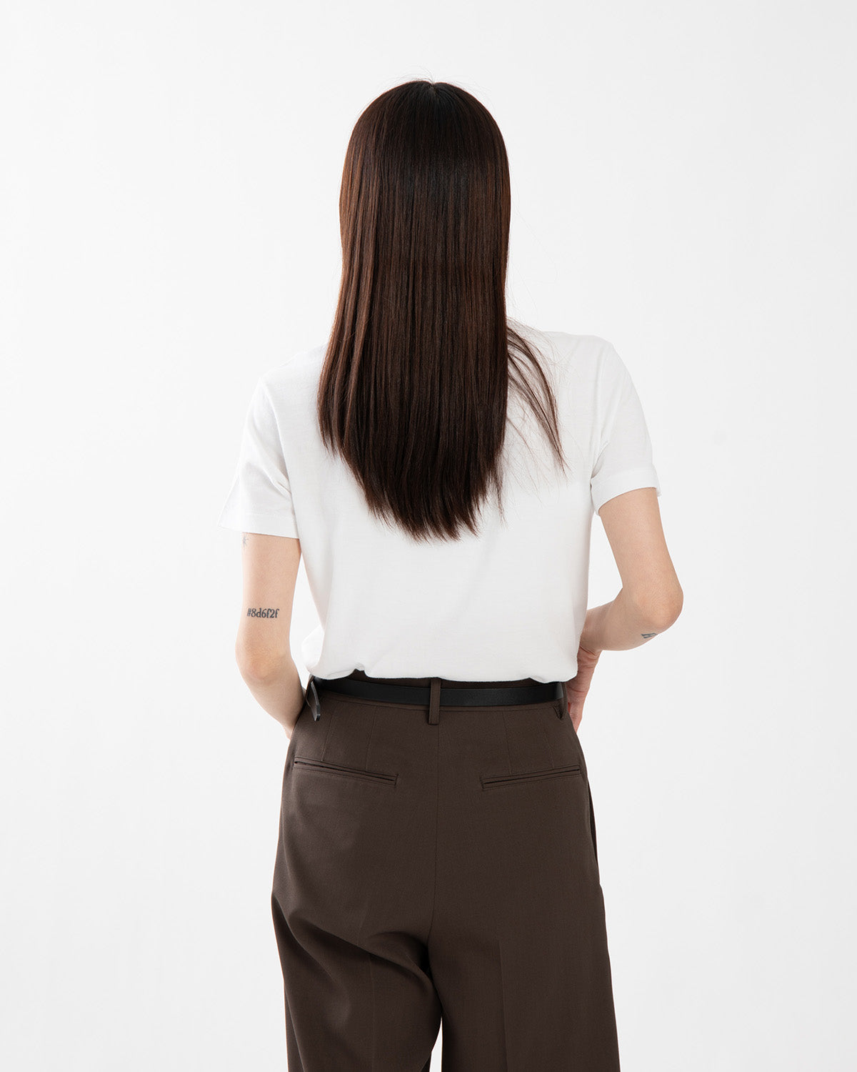 SEAMLESS CREW NECK TEE