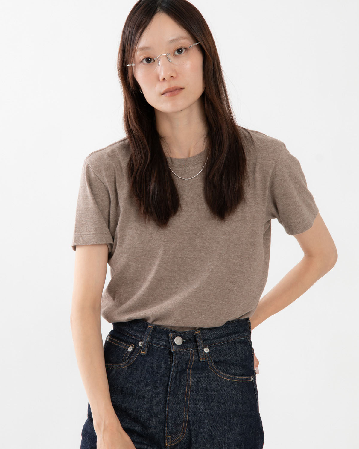 SEAMLESS CREW NECK TEE