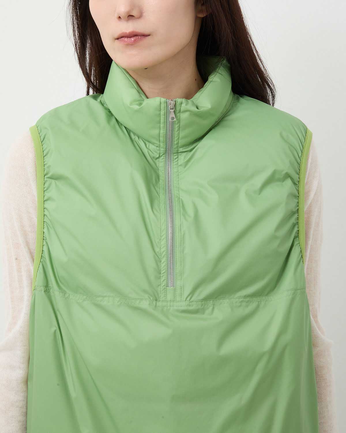 SUPER LIGHT NYLON RIPSTOP DOWN P/O VEST (WOMEN'S)