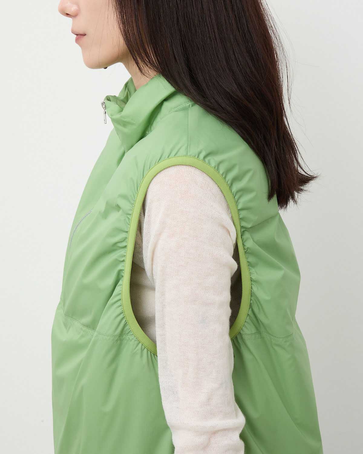 SUPER LIGHT NYLON RIPSTOP DOWN P/O VEST (WOMEN'S)