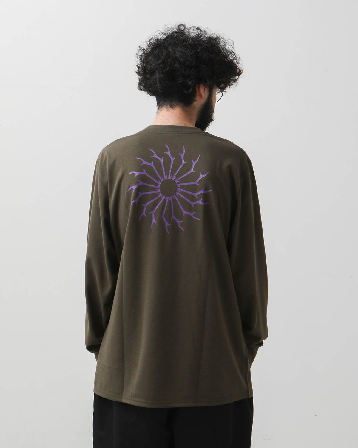 L/S ROUND POCKET TEE - CIRCLE HORN