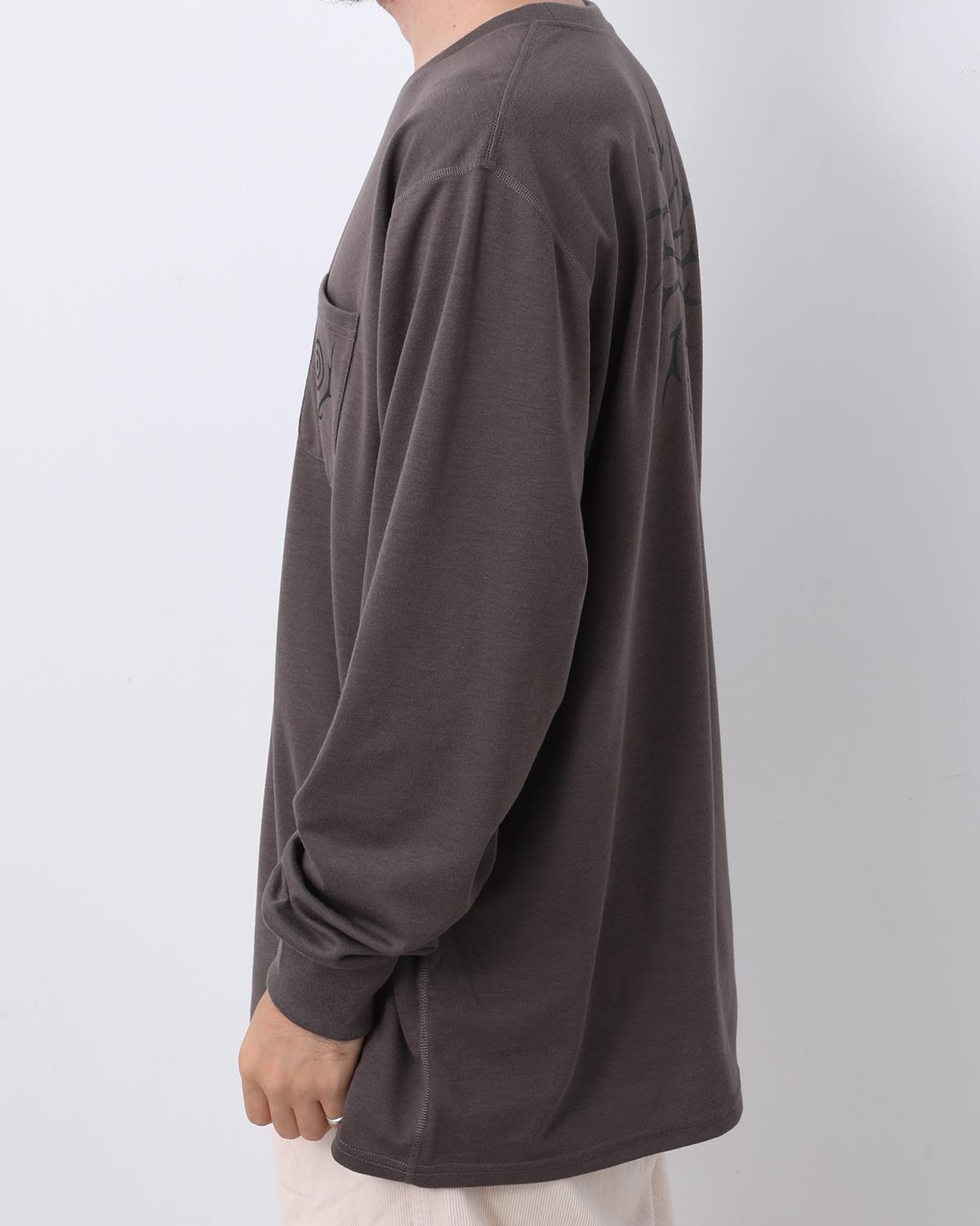 L/S ROUND POCKET TEE - CIRCLE HORN