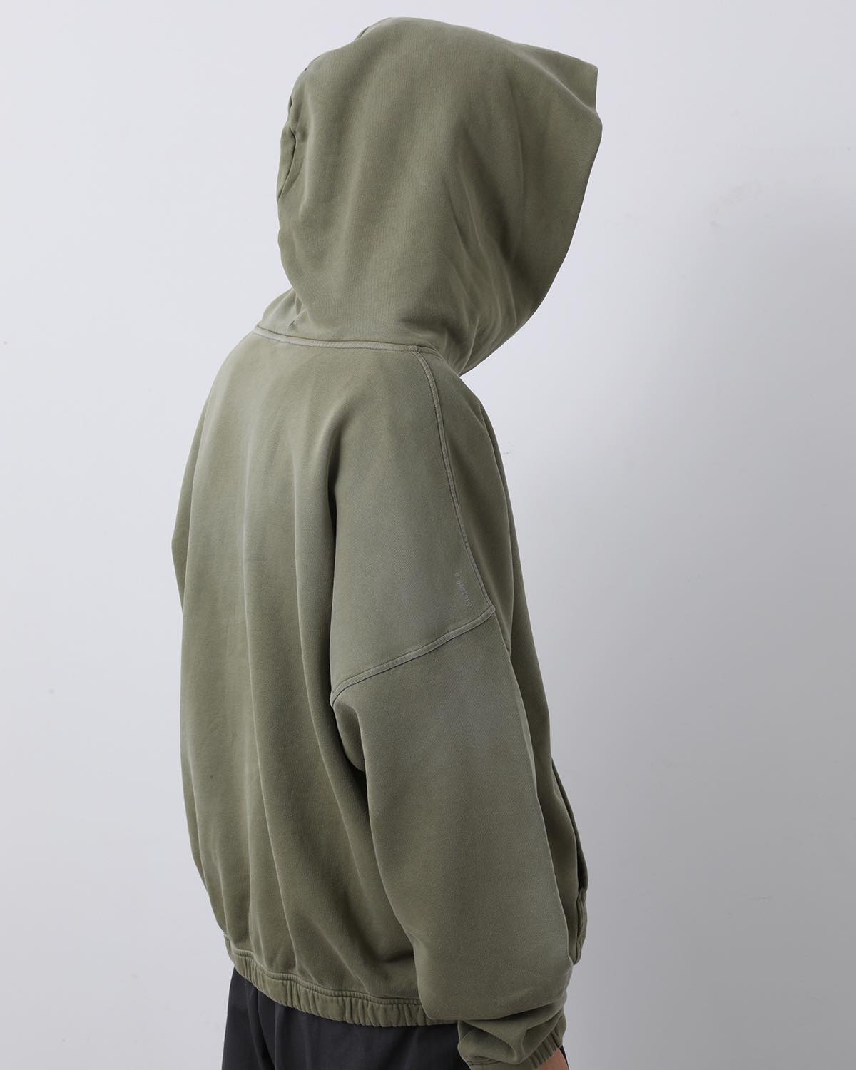 SOFTCELL™ HOODIE -SATISFY-