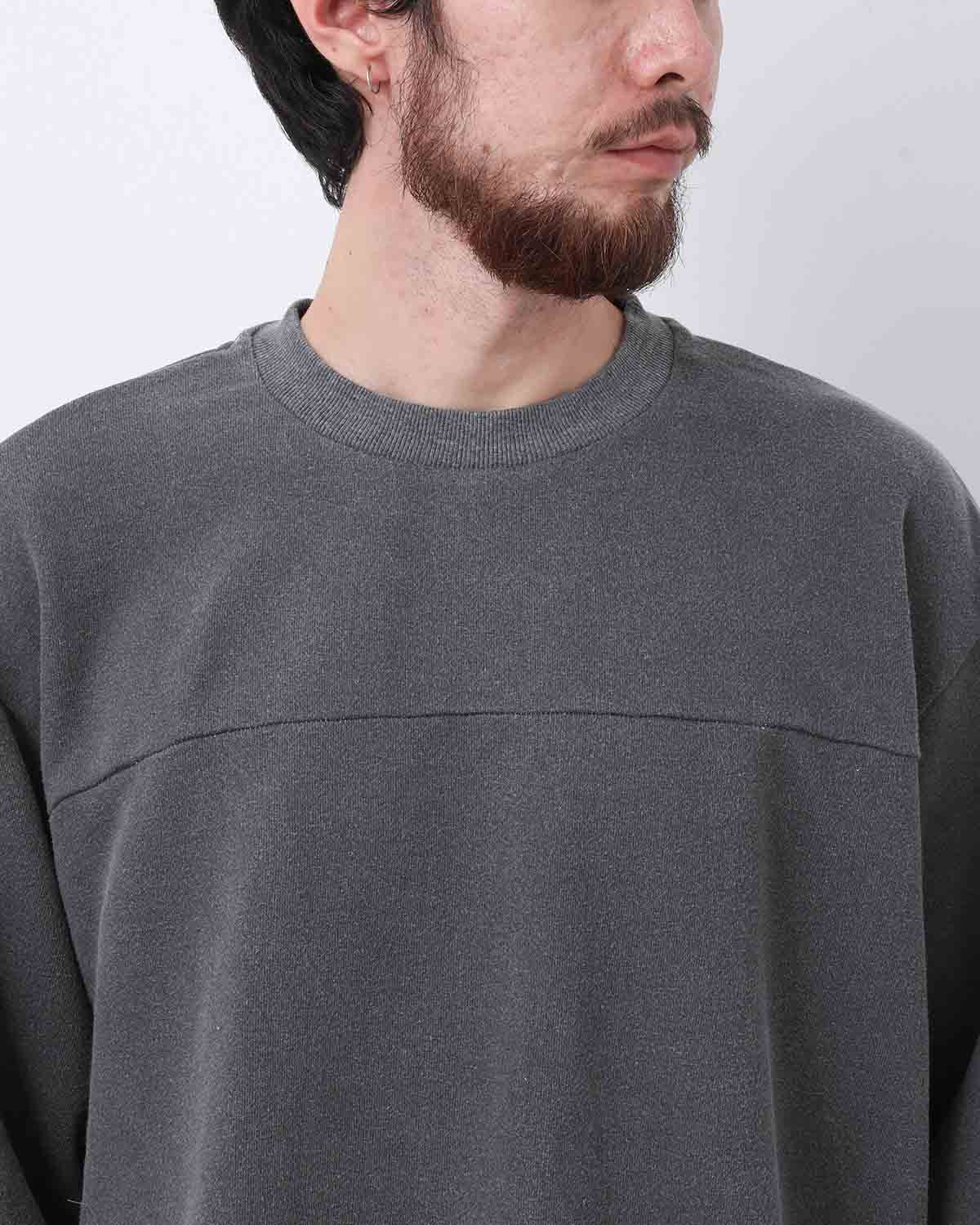 VINTAGE FOOTBALL SWEATER