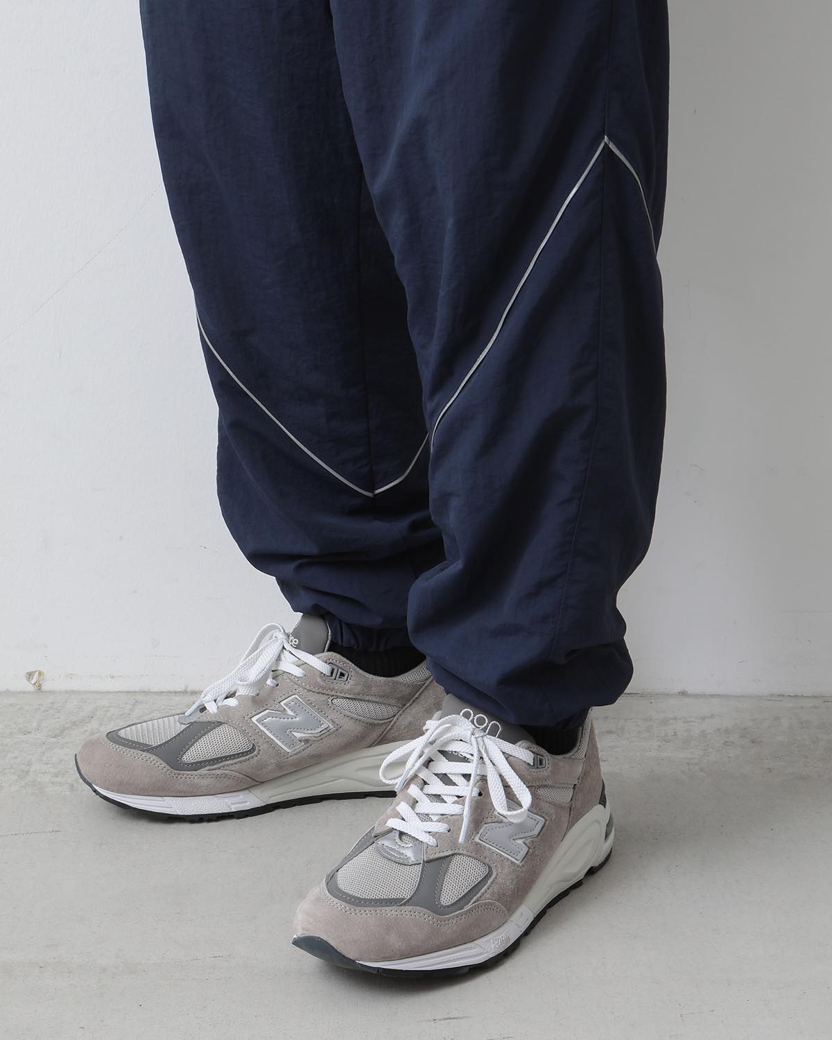 NYLON REVERSIBLE PANTS