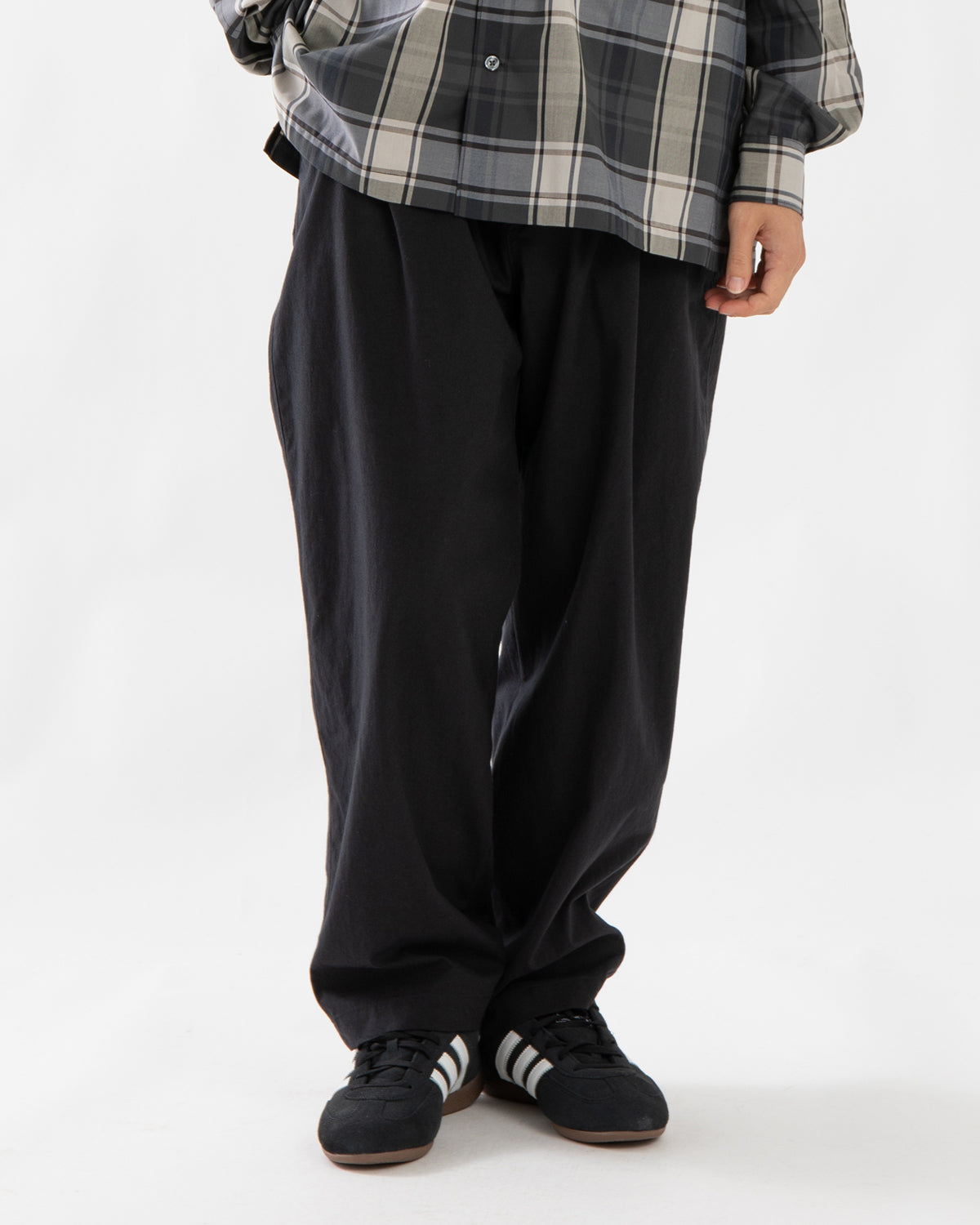 GENTLEMAN TUCK PANTS