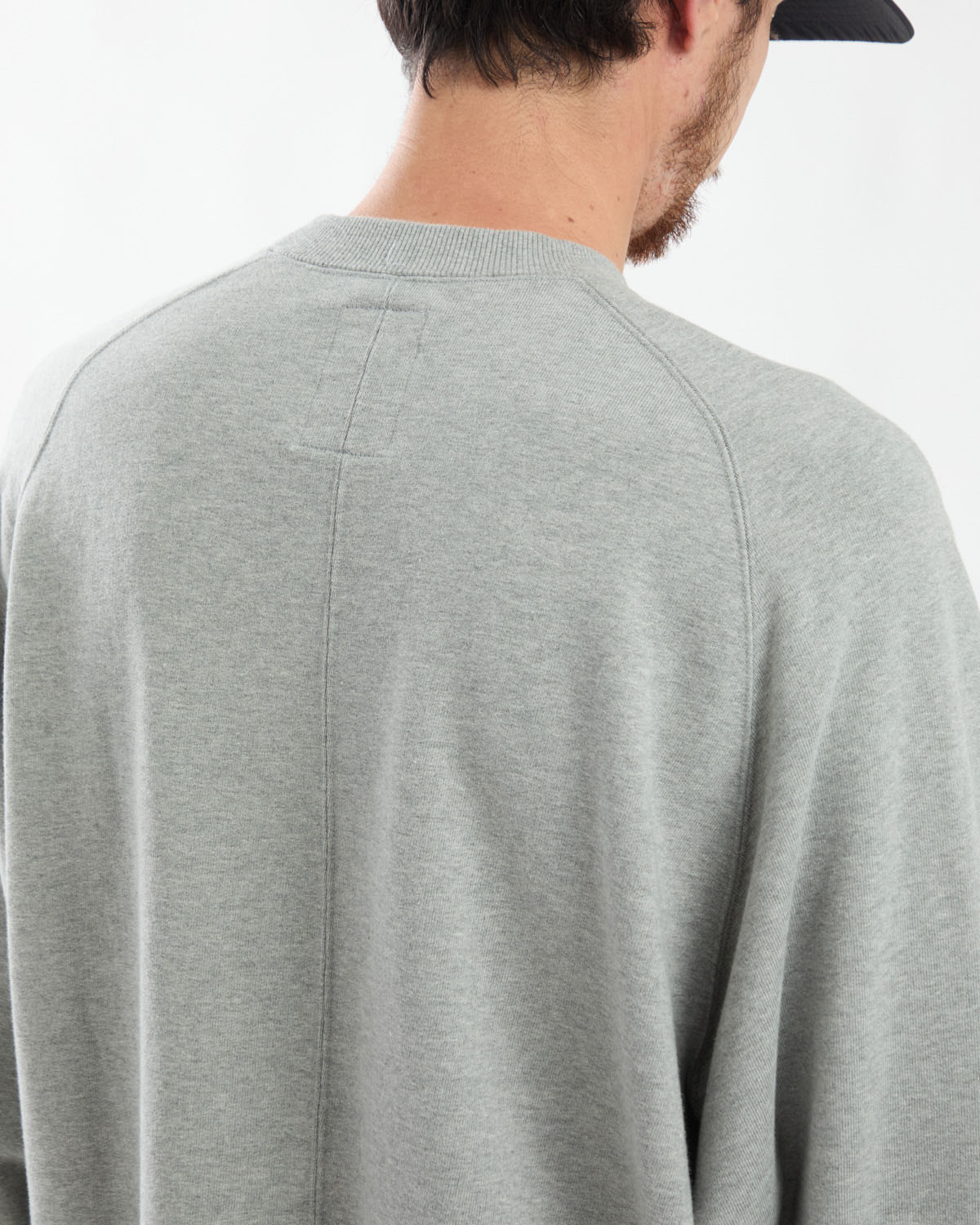 RAGLAN CREW SWEAT