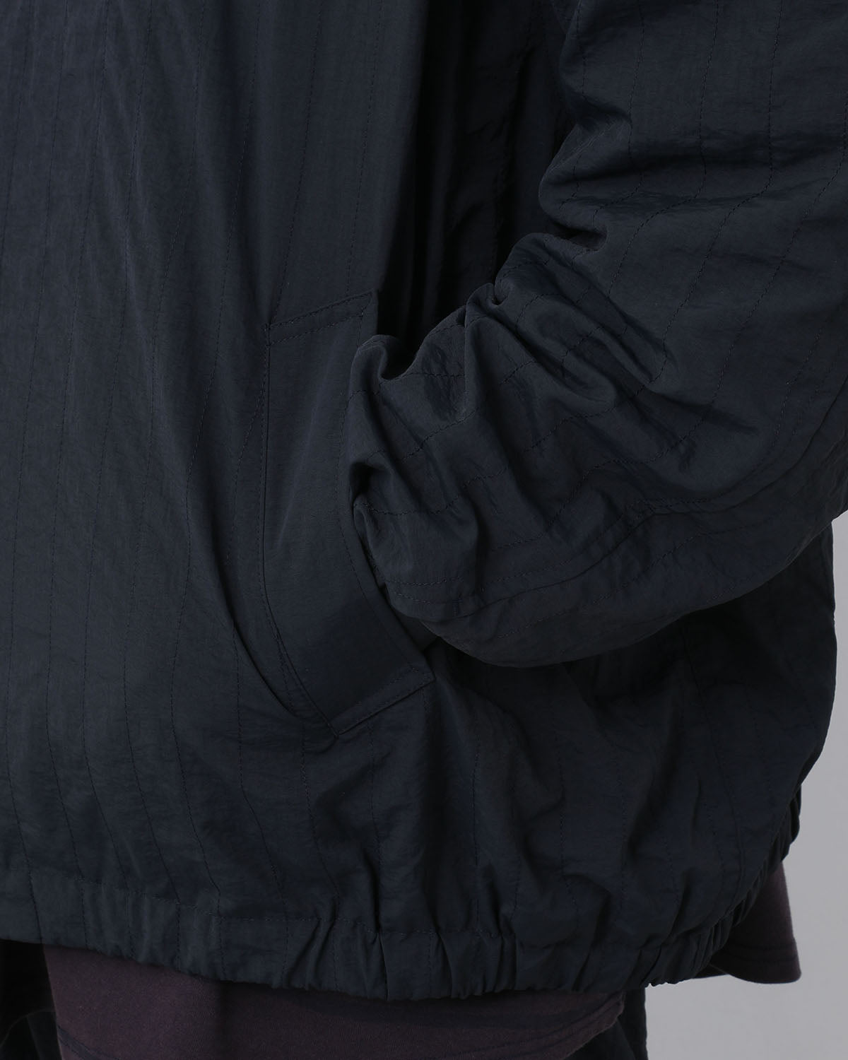 STICHED NYLON SWING TOP