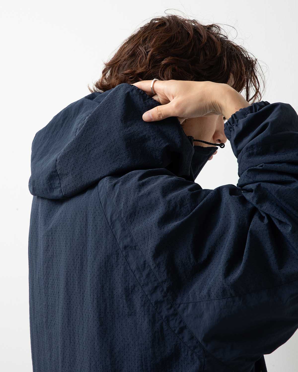 PUNCHING NYLON HOODY