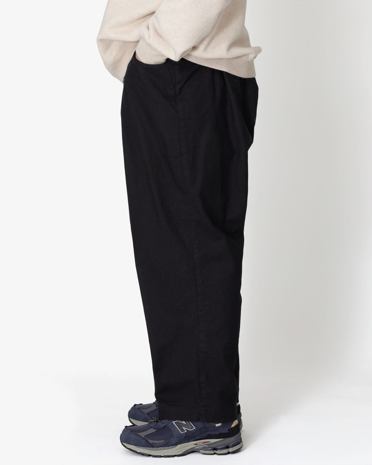 SUPER WIDE CHINO PANTS