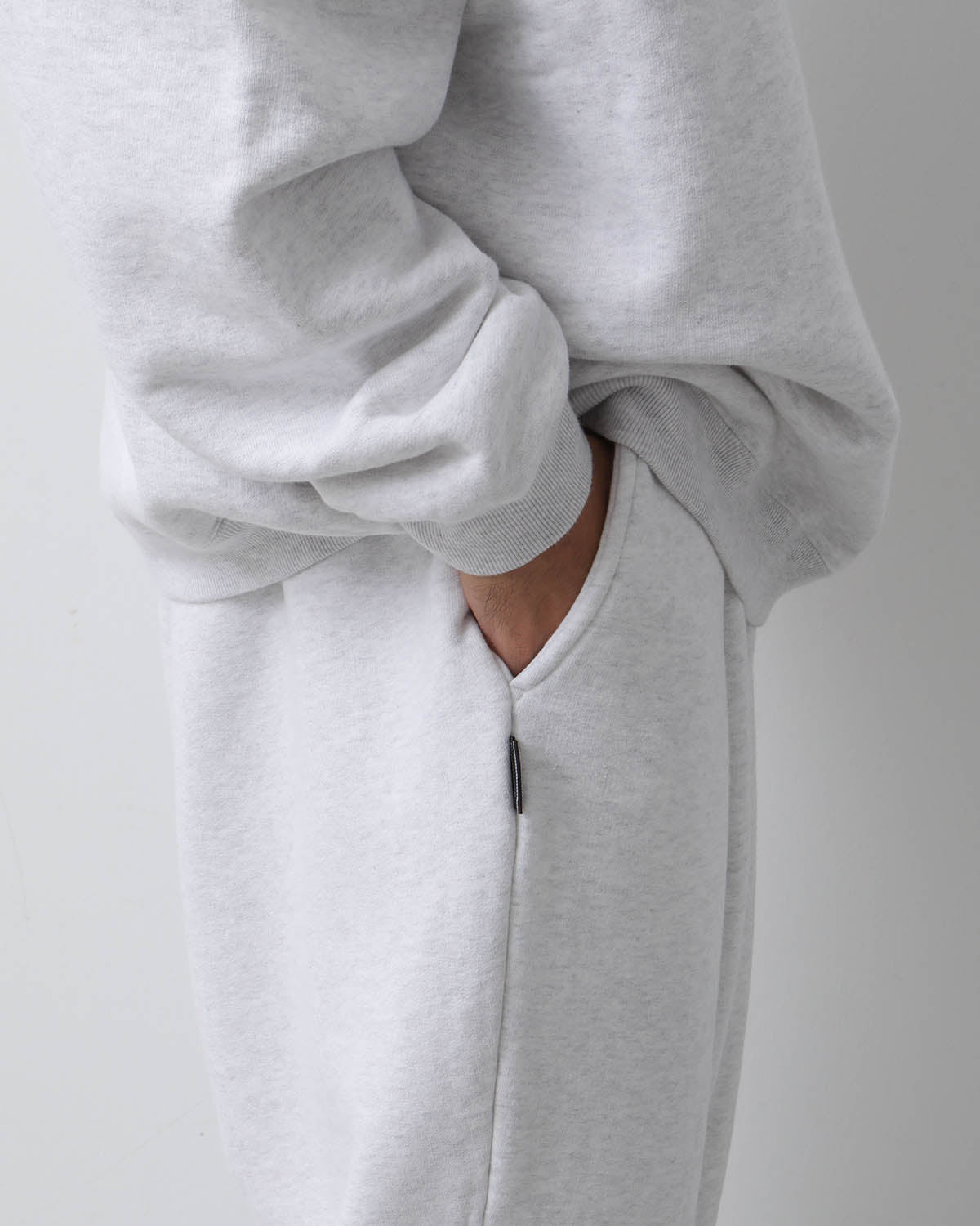 SFC WIDE TAPERED SWEAT PANTS