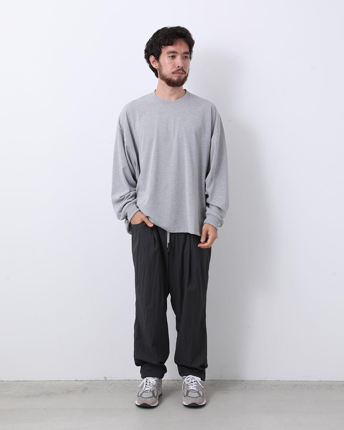 WIDE TAPERED EASY PANTS (NEW CRISPY)