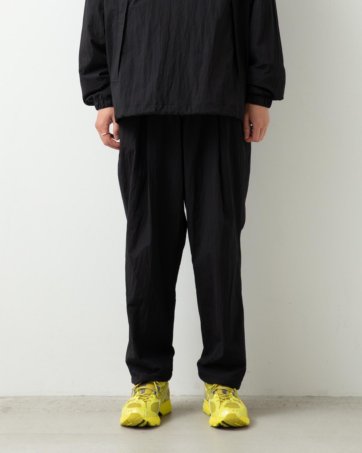 WIDE TAPERED EASY PANTS (NEW CRISPY)