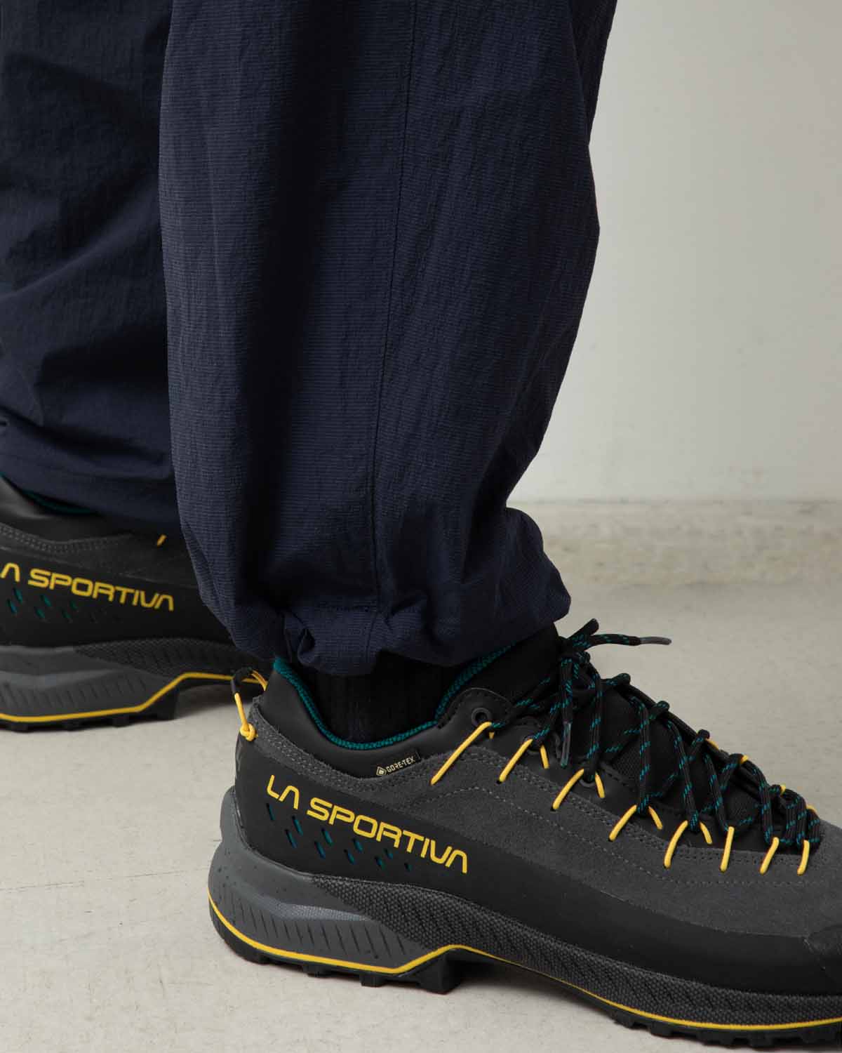 WIDE TAPERED EASY PANTS (NEW CRISPY)