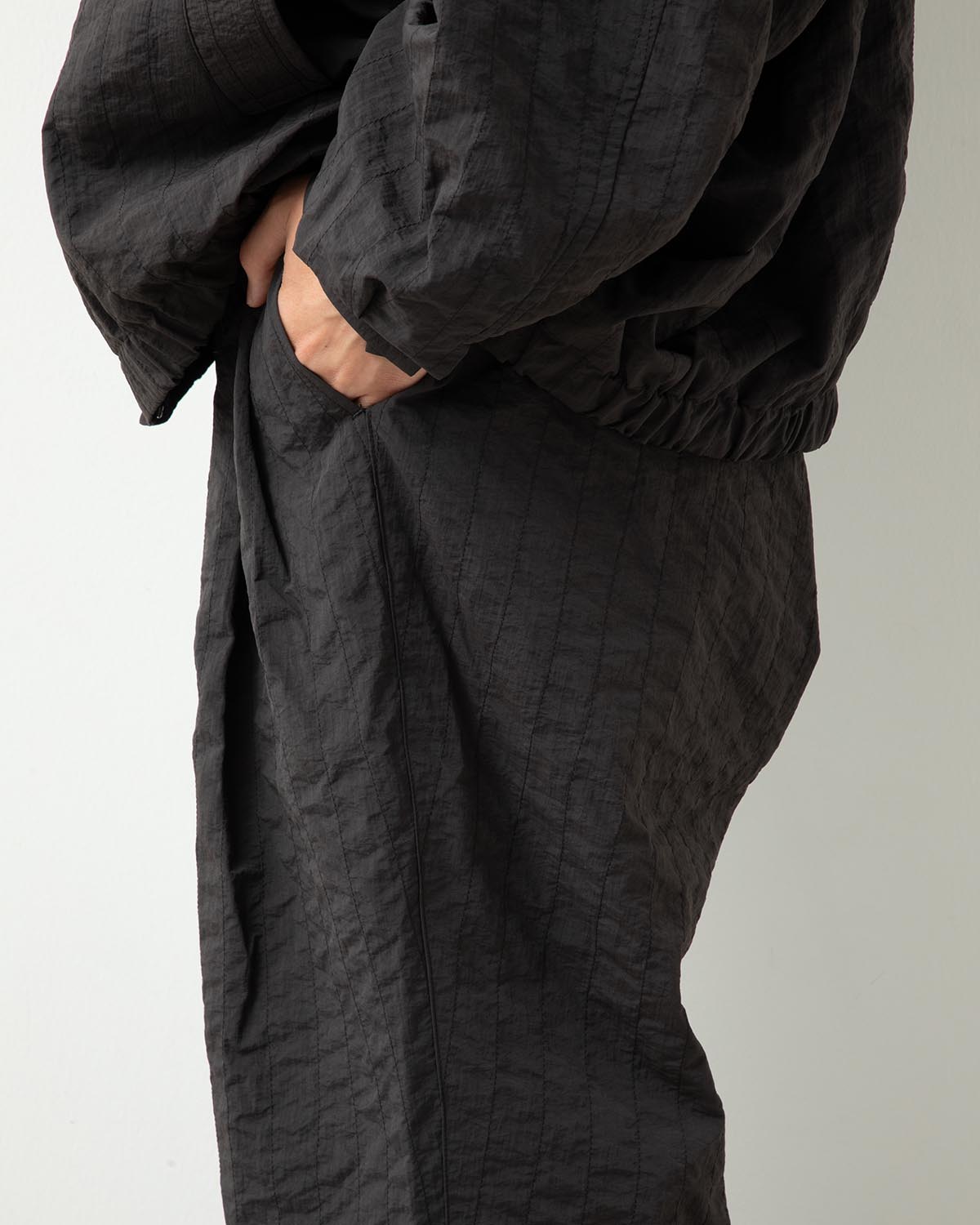 NEW WIDE TWO TUCK PANTS (STICHED NYLON)