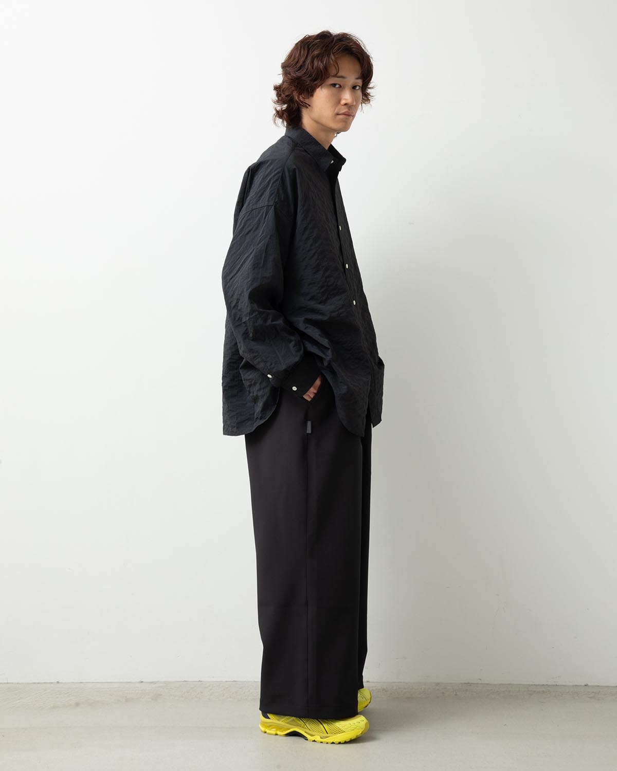 WIDE TWO TUCK BAGGY PANTS