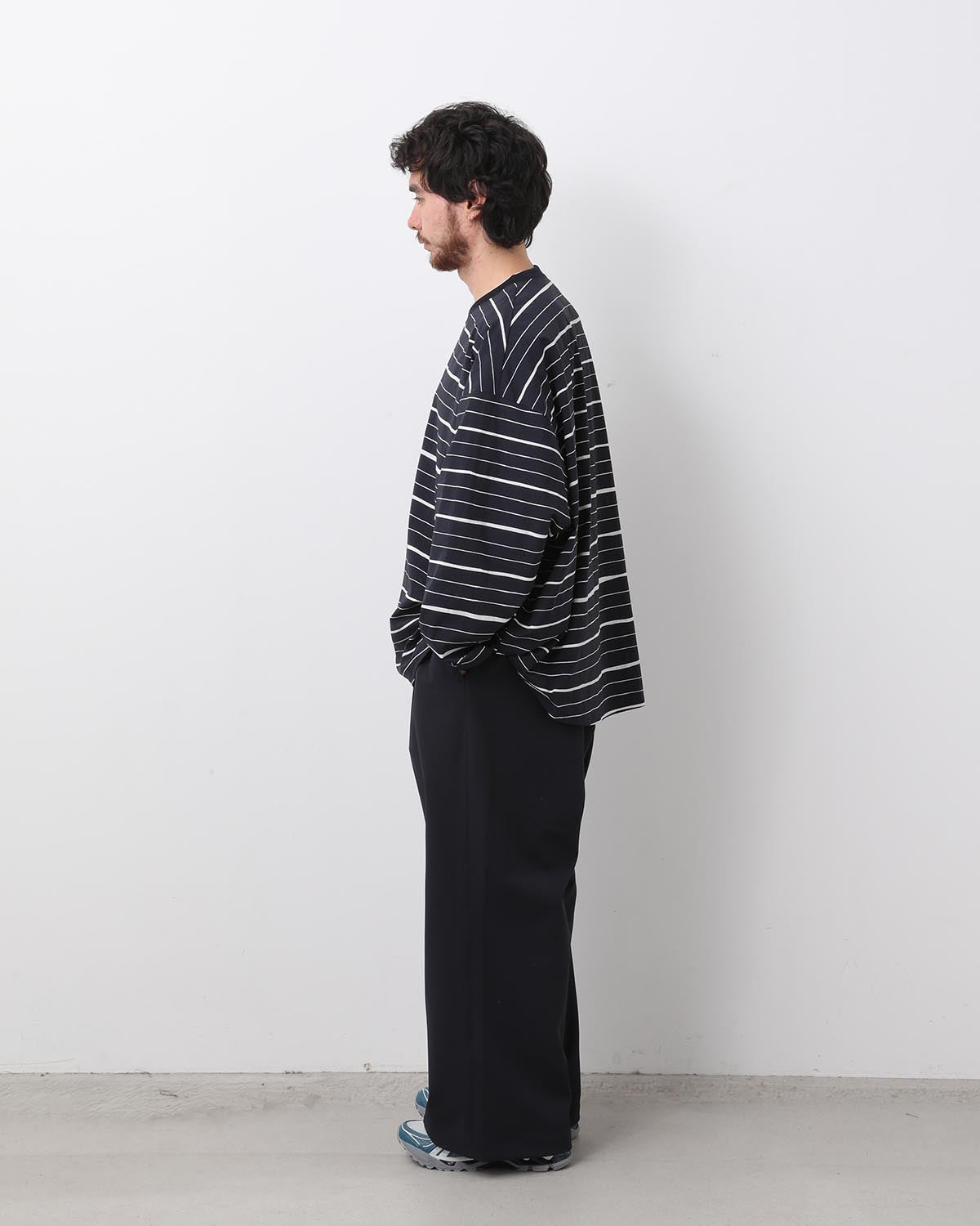 WIDE TWO TUCK BAGGY PANTS