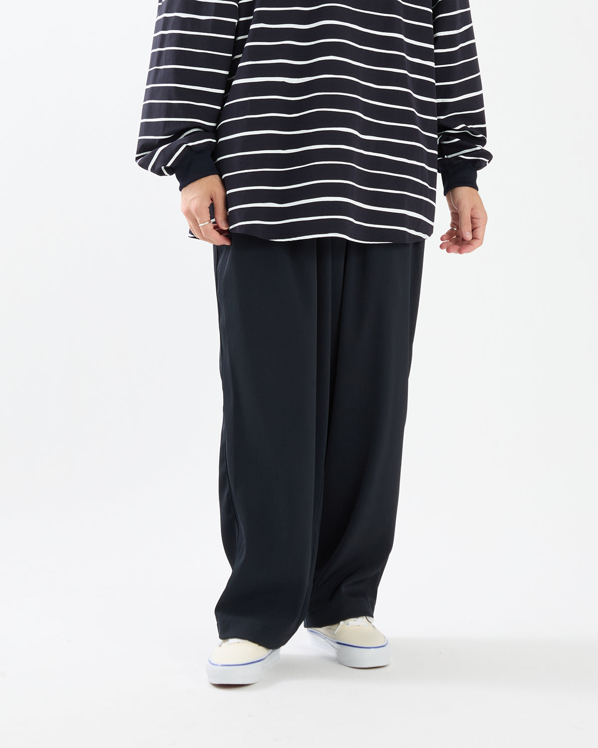 SUPER WIDE PANTS