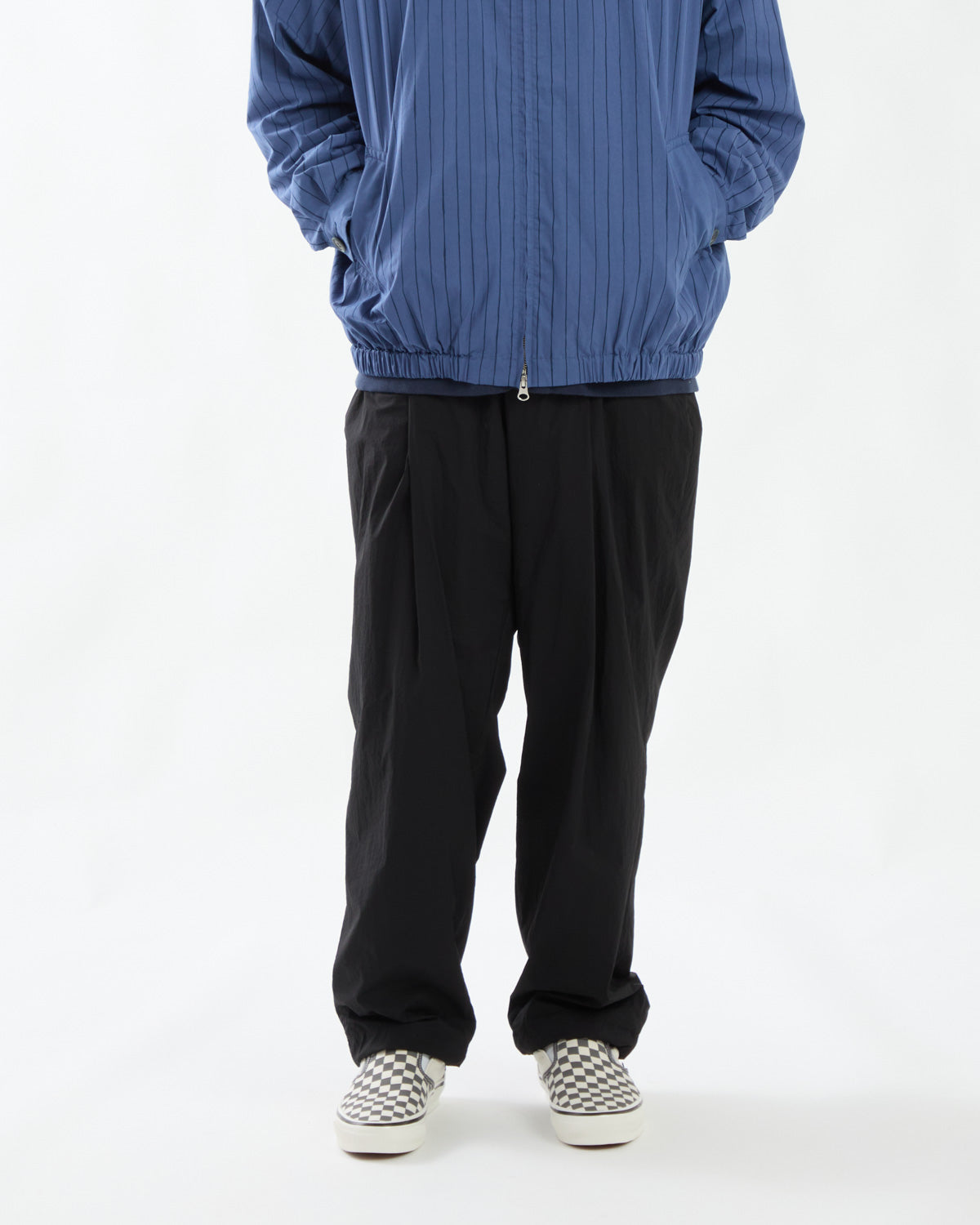 WIDE TAPERED EASY PANTS (NYLON)