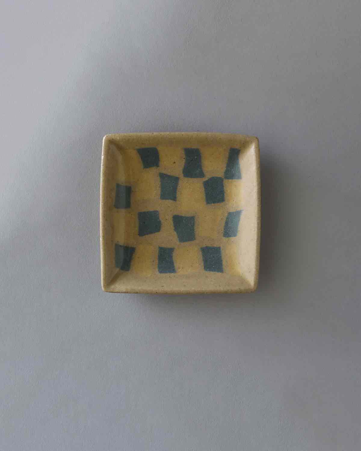 SMALL PLATE - BLUE AND YELLOW ICHIMATSU