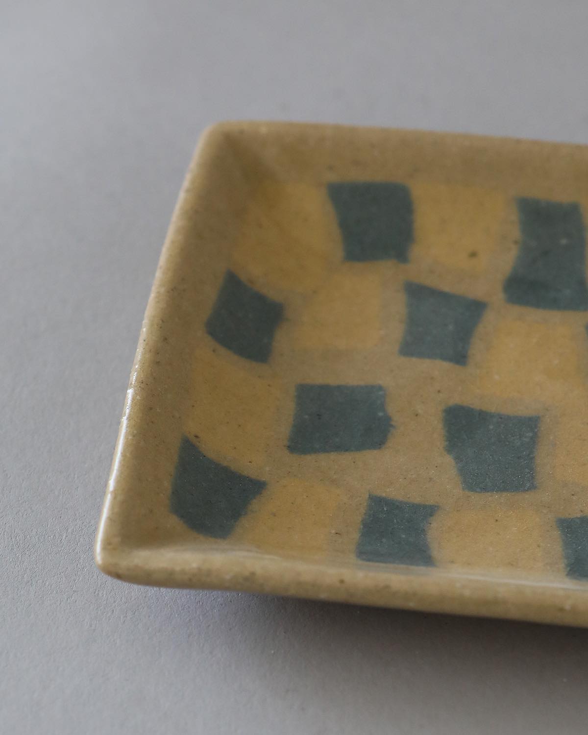 SMALL PLATE - BLUE AND YELLOW ICHIMATSU