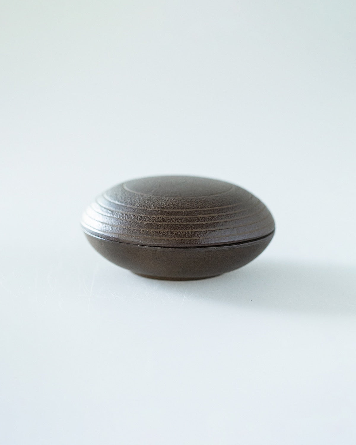 ROUND CATCHALL- STRIPES