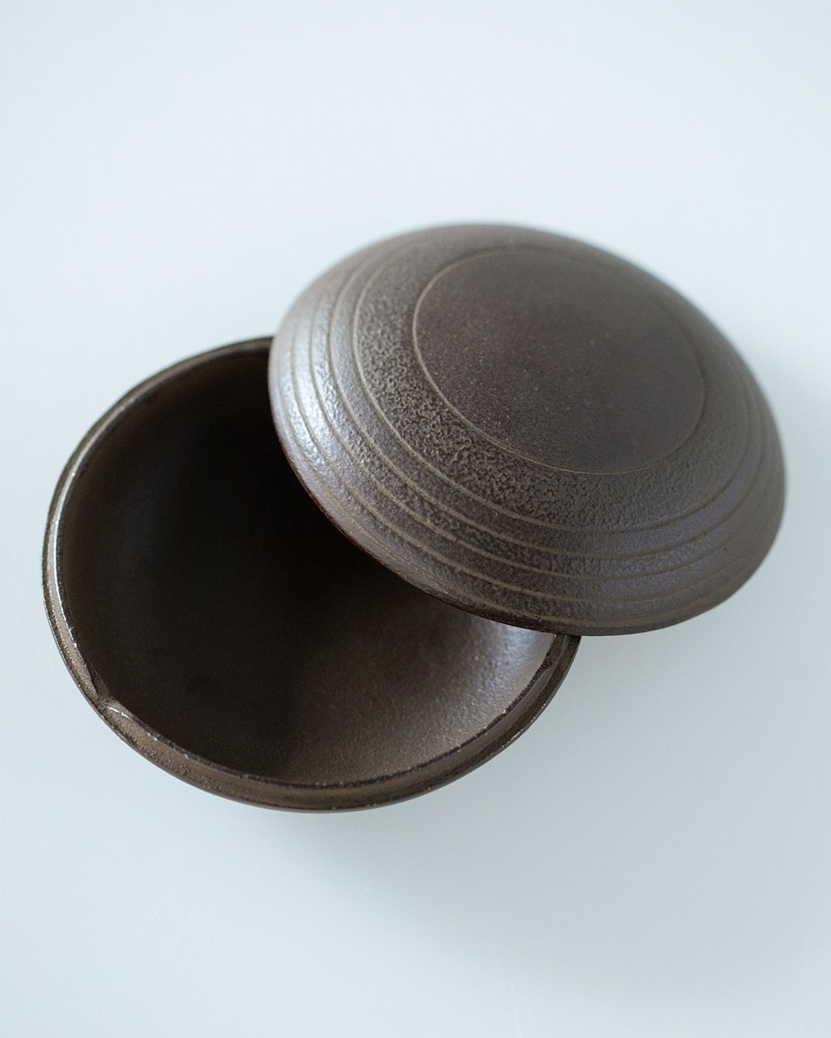 ROUND CATCHALL- STRIPES