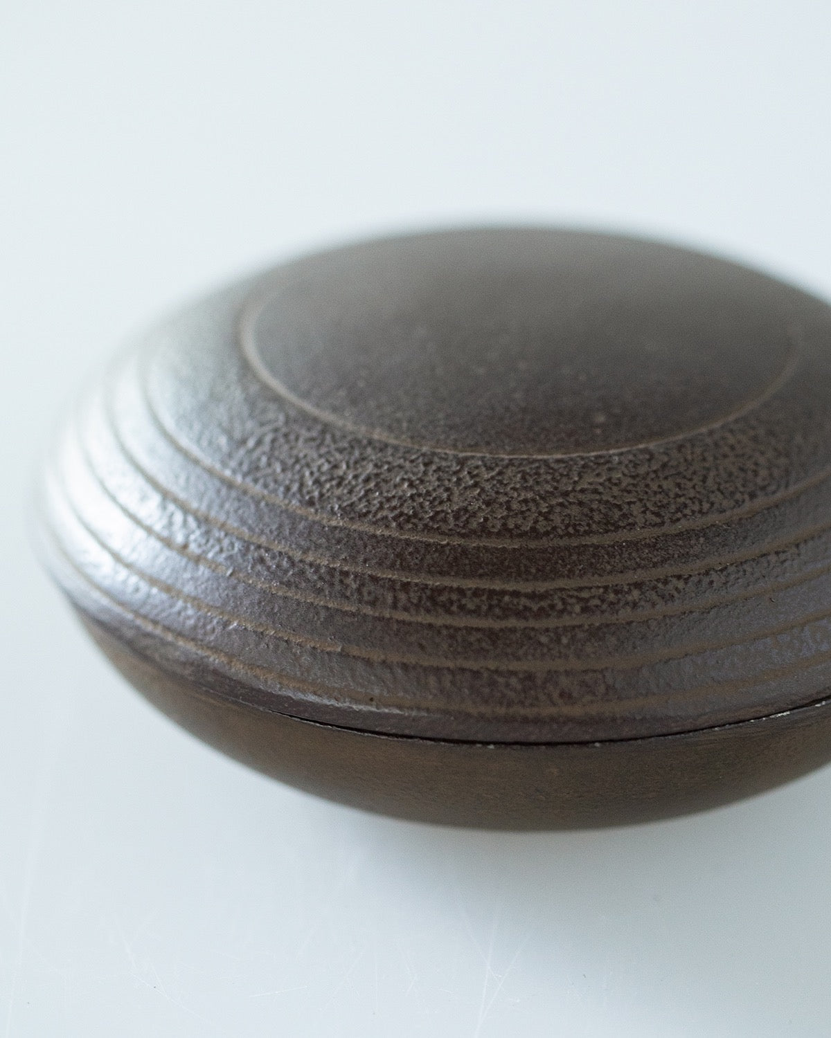 ROUND CATCHALL- STRIPES
