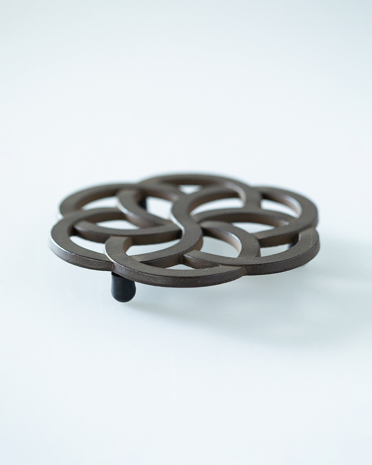 ROUND TRAY