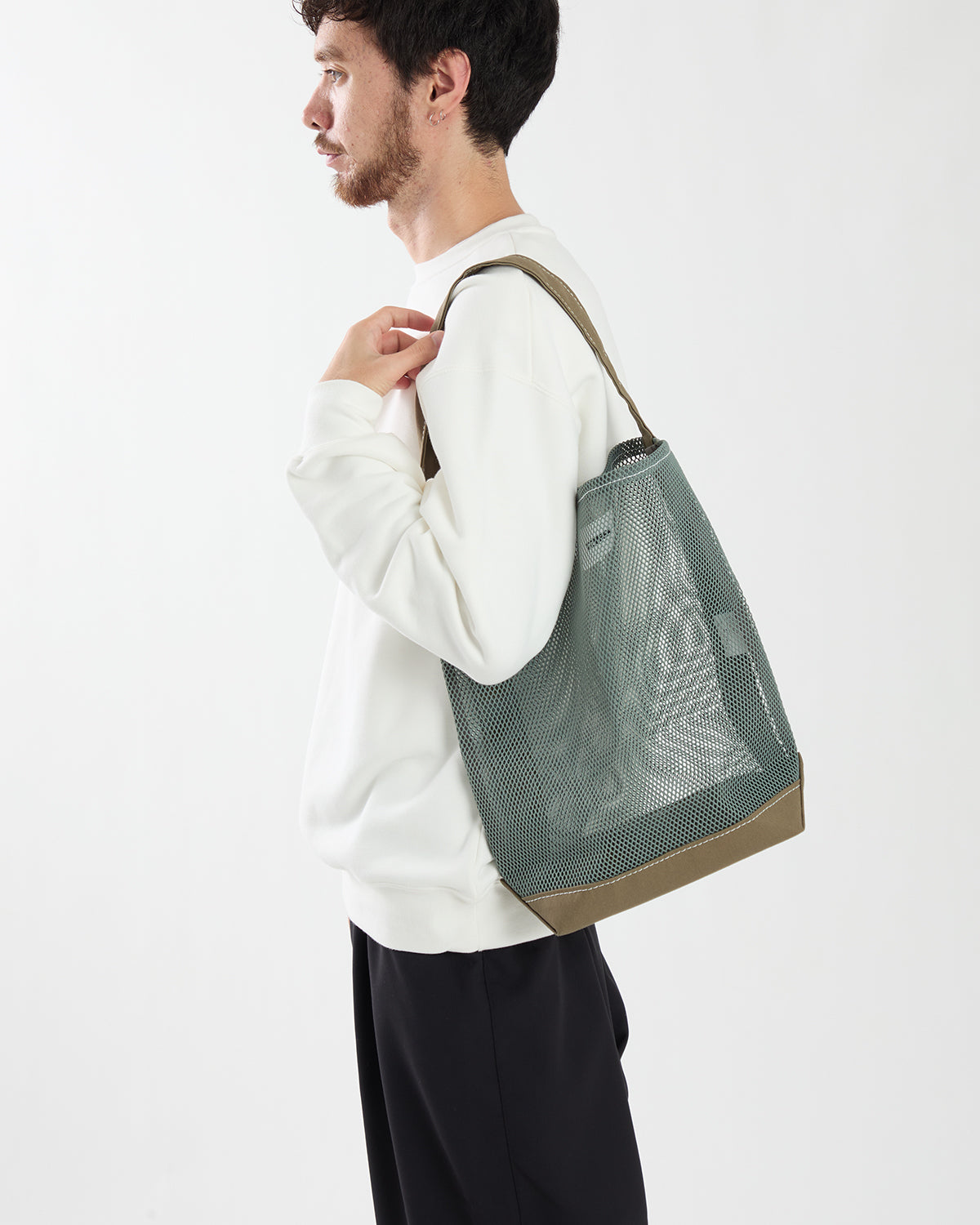 BAGUETTE TOTE MESH