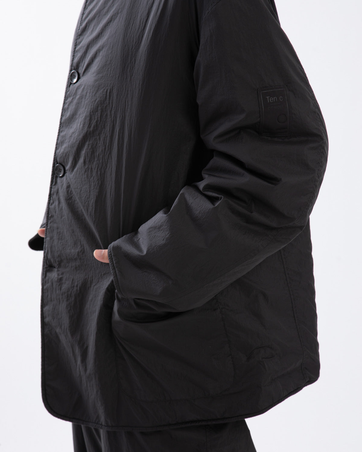 REVERSIBLE JACKET